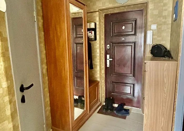 Apartment Budivelnykiv 22/11